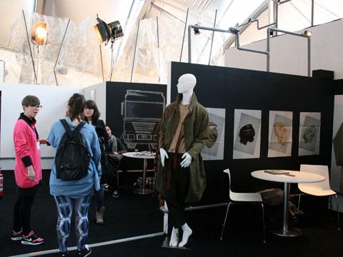 Ambiente vanguardista en el 080 Barcelona Fashion