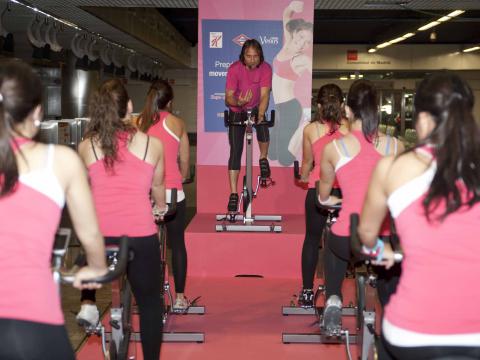 Nuevos Ministerios, un improvisado gimnasio subterráneo