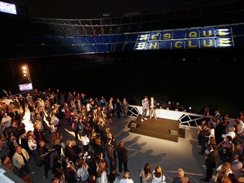 El Camp Nou presenta su Platea al sector