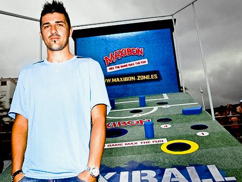 David Villa protagoniza Maxiball, la última campaña de Maxibon