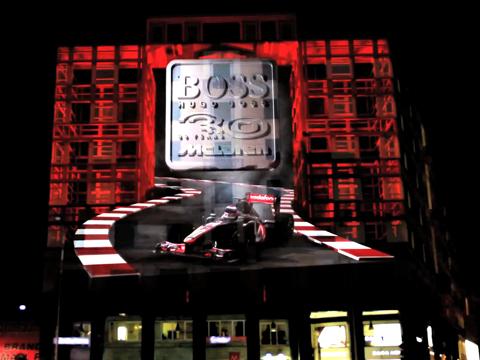 El mapping 3D de Hugo Boss y McLaren asombra Milán