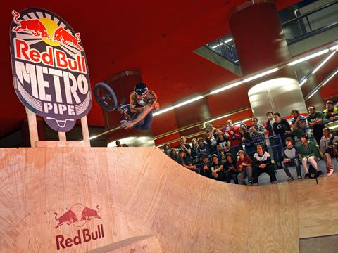 La pasión de Red Bull por el BMX contagia Metro Madrid
