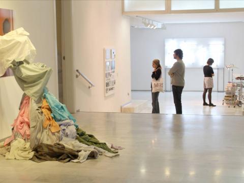 Bob comunica optimismo con un ´Museo del primer sueldo´