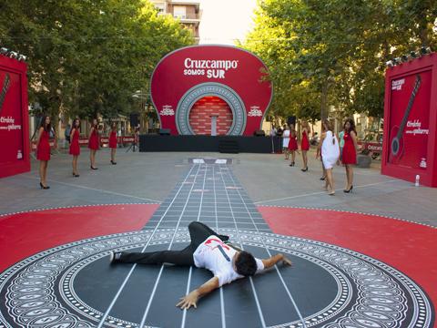 Cruzcampo involucra a 3.000 cordobeses en su acción de street marketing