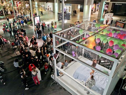 La fiesta de pijama de Women