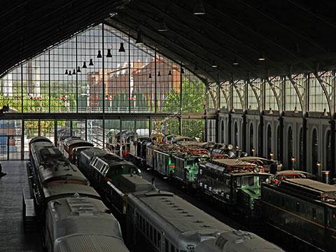 Mercado de motores: un evento muy vintage y original