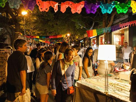 Diagonal Intenz by TSNB brings the magic of the circus to the streets of Barcelona