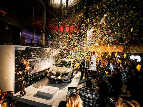 Una fiesta de cumpleaños muy revival para el Seat Ibiza