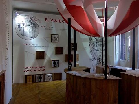 Un pop-up donde subir en globo y embarcarse por un viaje virtual