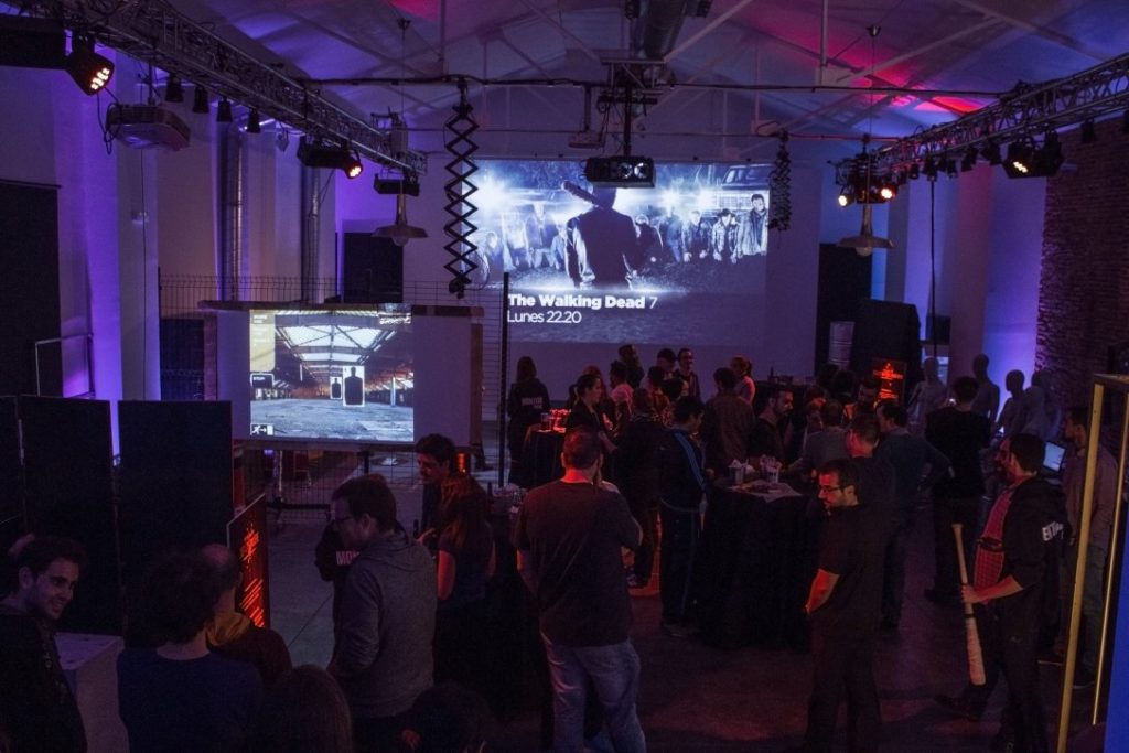 Fox abre un gimnasio para enfrentarse a un ataque zombie