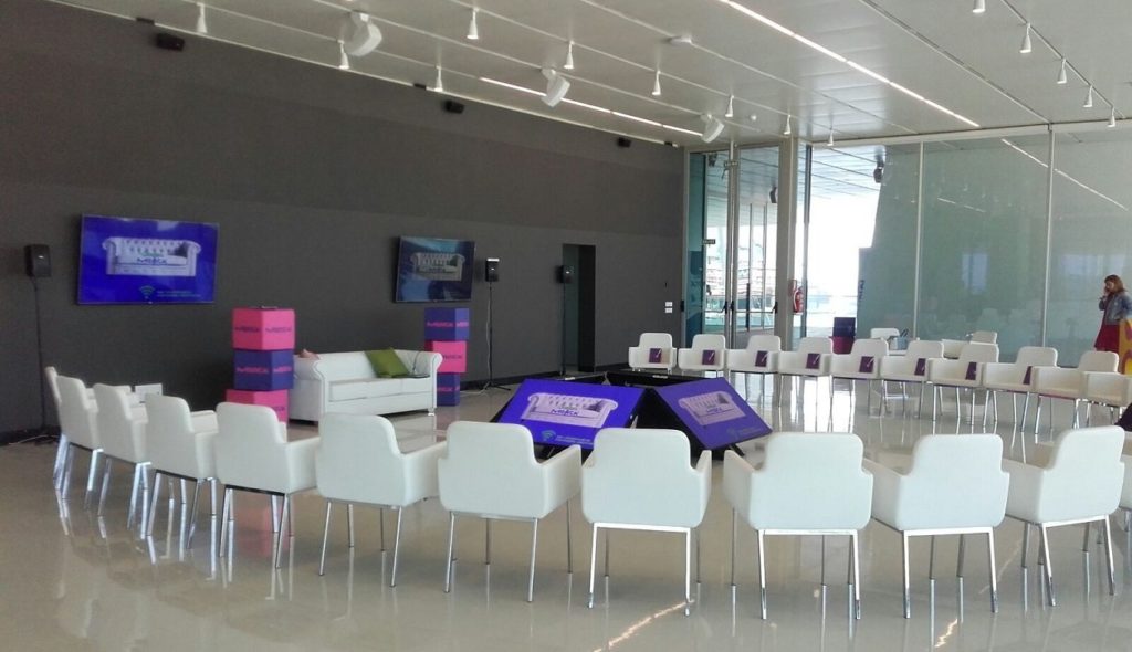 Un clásico sofá Chester, protagonista de los seminarios de Merck