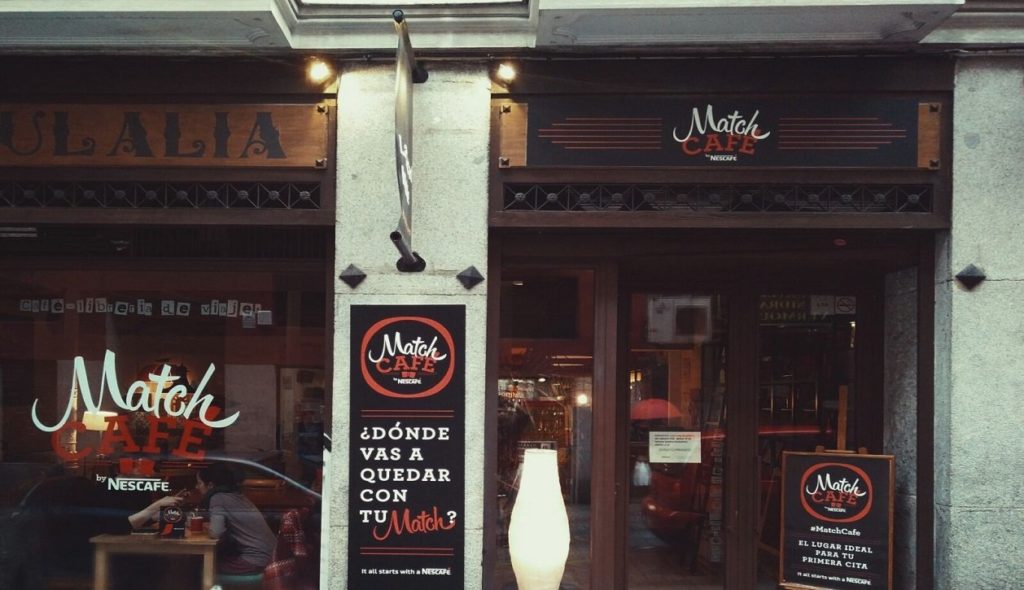 NESCAFÉ celebra San Valentín montando un café pop-up para primeras citas