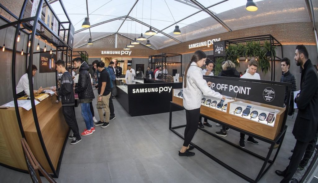 Samsung monta un mercado popup para mostrar el sistema Samsung Pay