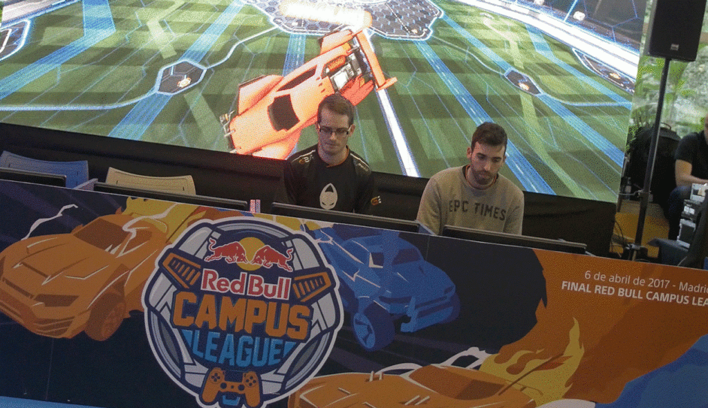 Red Bull juega on y off con los eSports