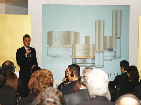 Juvena of Switzerland presenta su nueva etapa con pompas de jabón