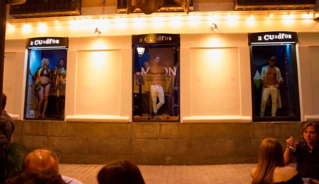 Moonwater, solo en los días de luna llena