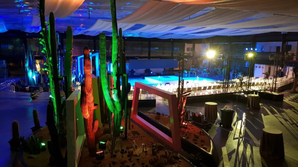 Indra presenta su nueva identidad en un evento sostenible y humano