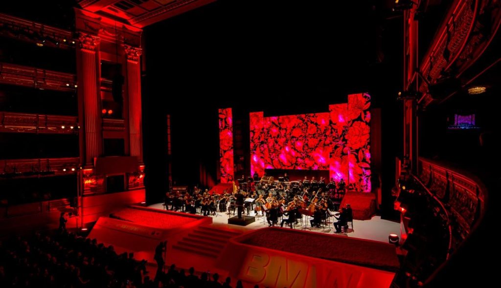 BMW abre el telón del Teatro Real a la pintura