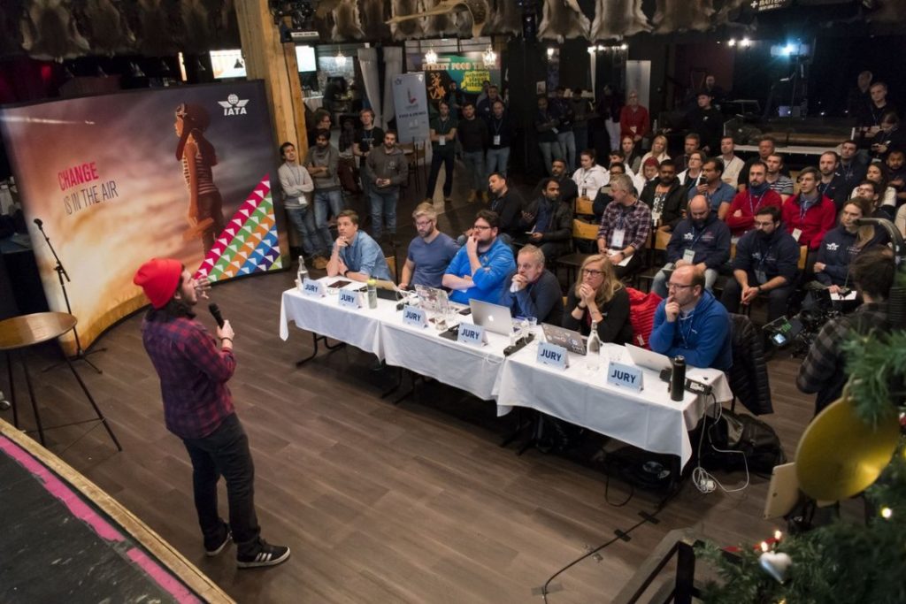 Aterrizamos en Laponia Hackathon en un evento aéreo