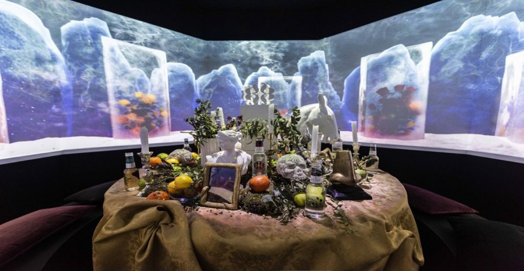 El Kissing Room de la MBFW se convierte en el Jardín de los Sentidos