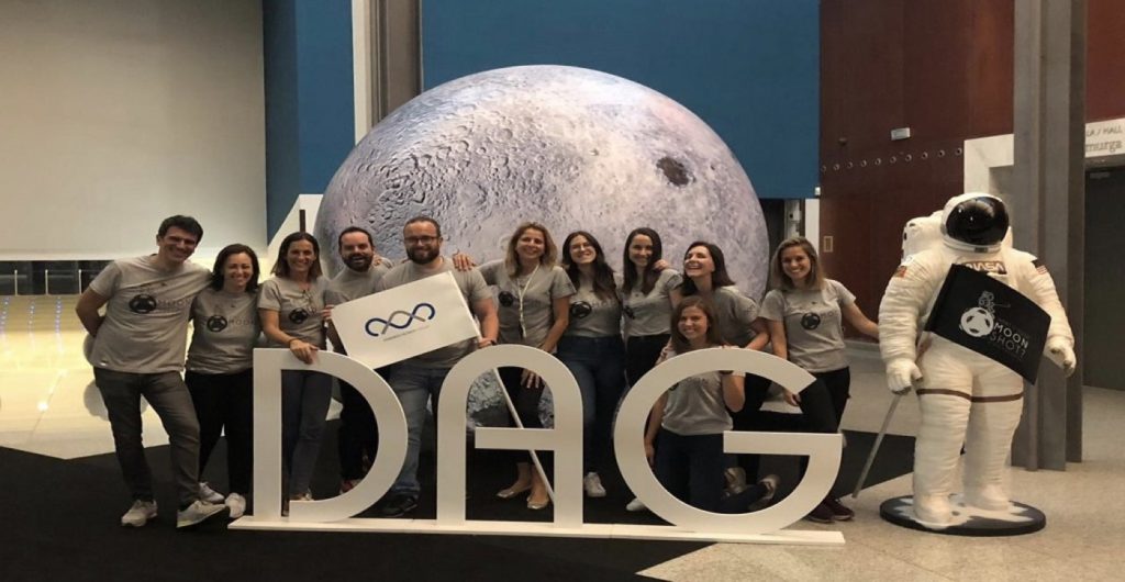 Una convención convertida en una carrera espacial hacia el futuro