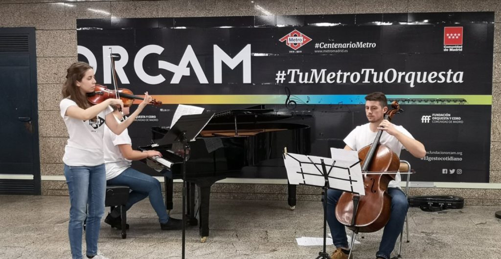 Metro Madrid cumple 100 años con activaciones y muffins alrededor de la ciudad
