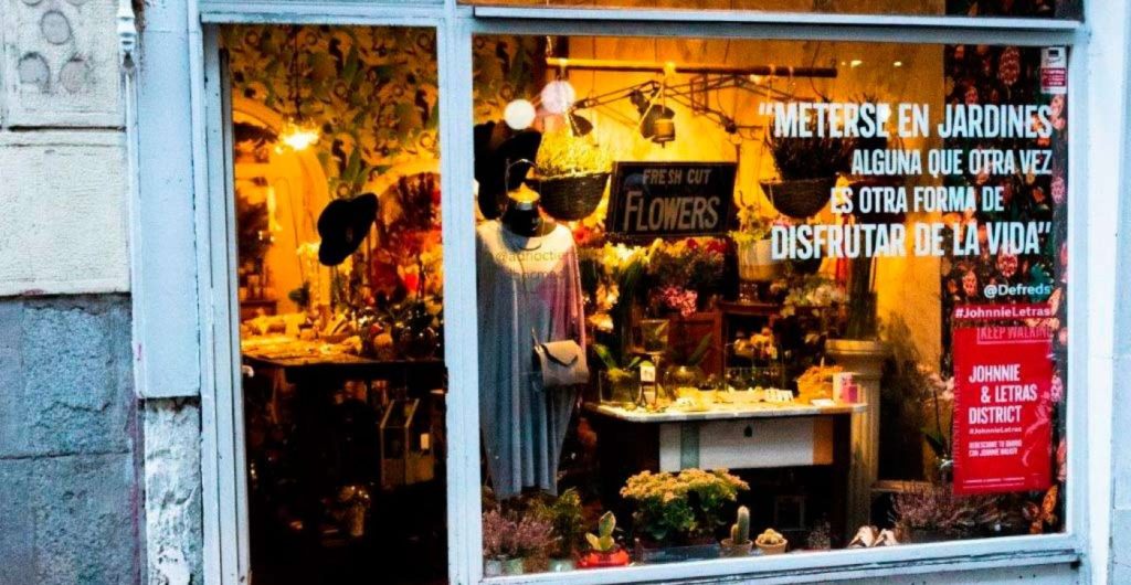 Johnnie Walker llena de versos y poesía el Barrio de Las Letras