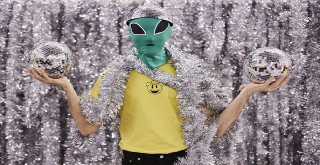 Opel  trae la Navidad de la mano del Mercado de Diseño en dos emblemáticos espacios