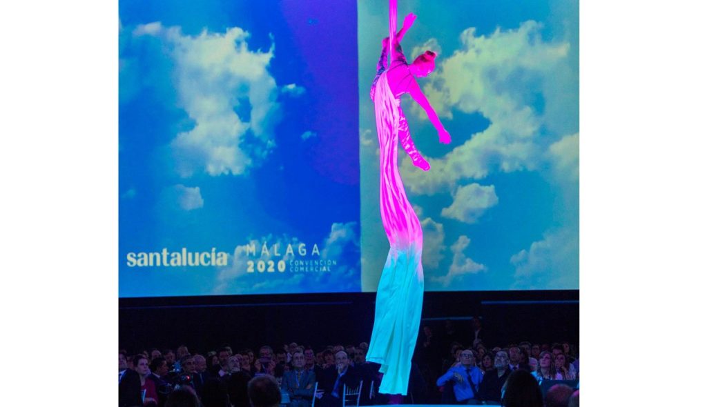 APD crea una convención inmersiva 360º para Santalucía