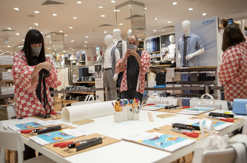 Uniqlo celebra la nueva colección con una instalación artística en su tienda de Madrid
