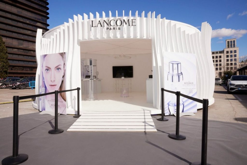 Lancôme monta un impactante pop up en Madrid