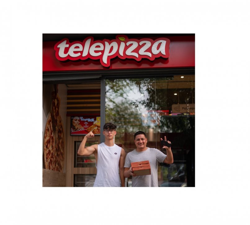 El reto más “sinvergüenza” de Telepizza, recoge tu pizza en ropa de estar por casa