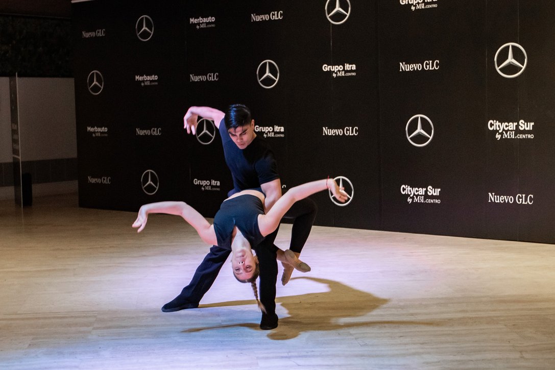 Merdance Benz MBL Centro, presenta el nuevo modelo de Mercedes Benz, el GLC SUV, con ...