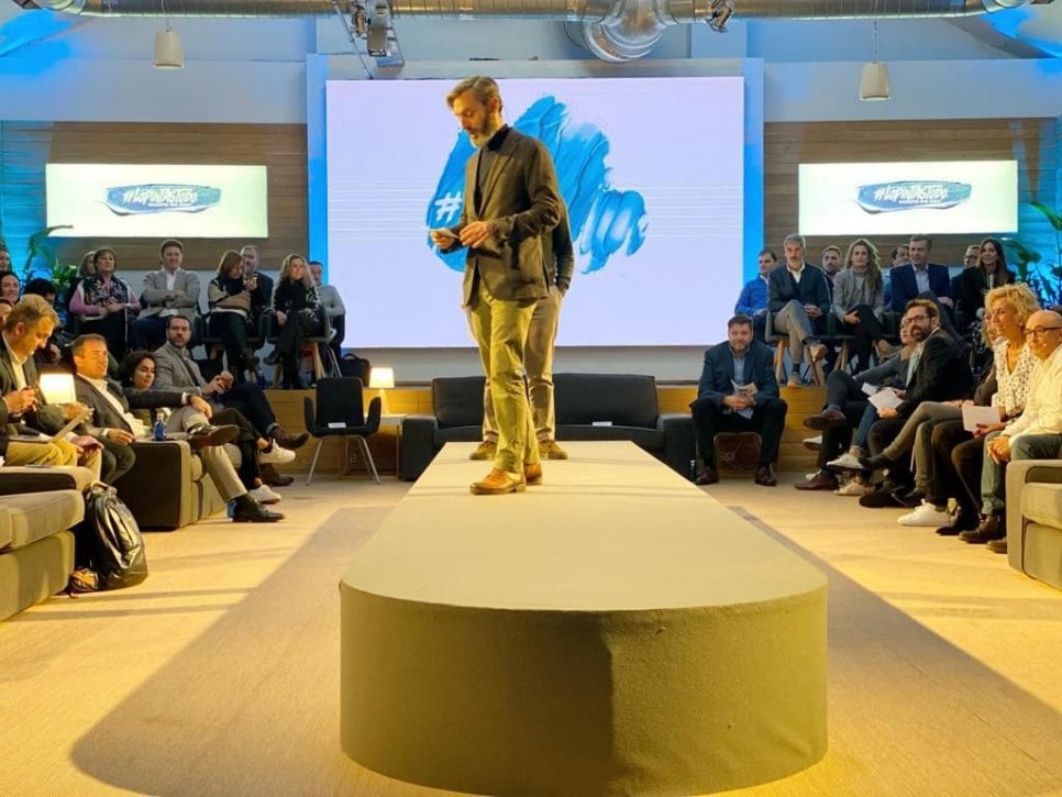 Los equipos de ventas de BMW “lo pintan todo” en un evento con dissimility