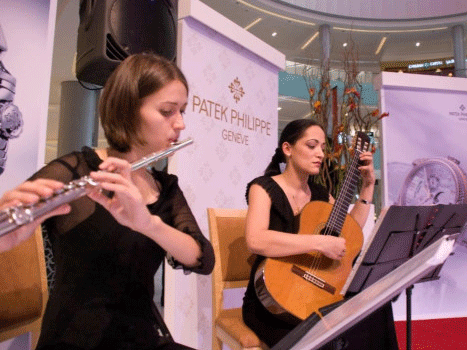 The strength of violins opens a Patek Philippe boutique