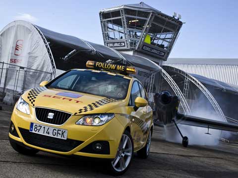 SEAT sube al cielo con Red Bull Air Race
