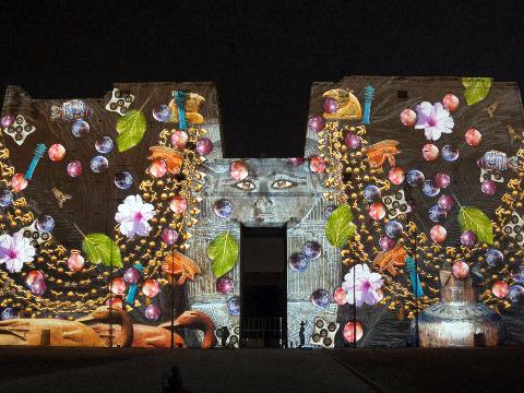 Proyección a gran escala en el Templo de Horus