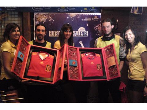 Coronita monta su propio Mundial de Futbolín