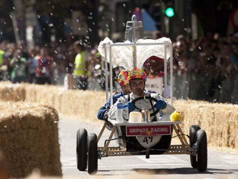 Los autos locos de RedBull revolucionan Vigo