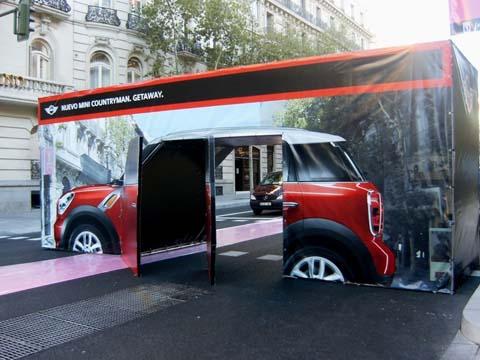 Mini presenta su nuevo coche y monta uno gigante en Madrid