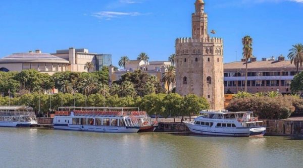 Cruceros Torre del Oro