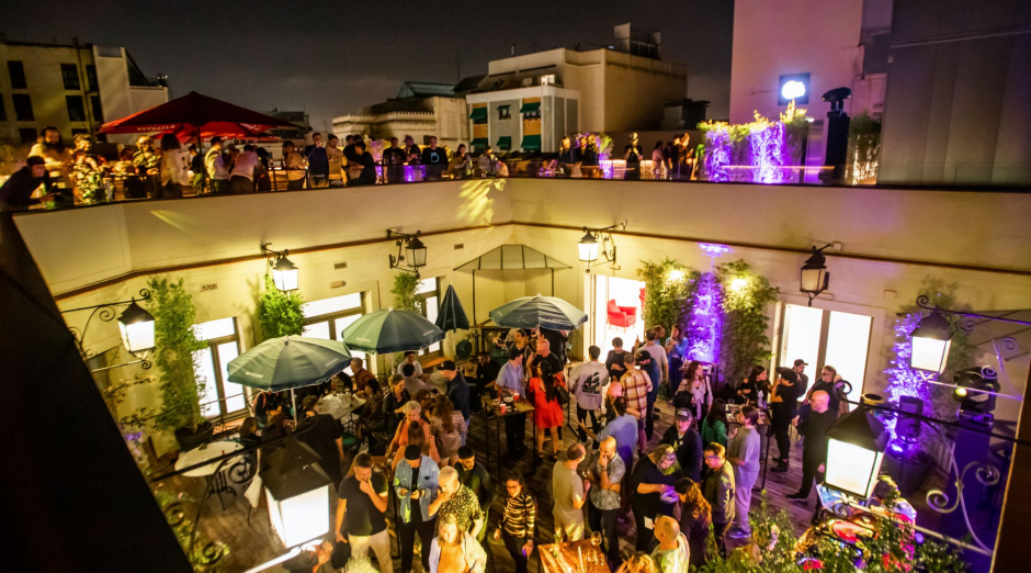 Photo of The Yellow B 7