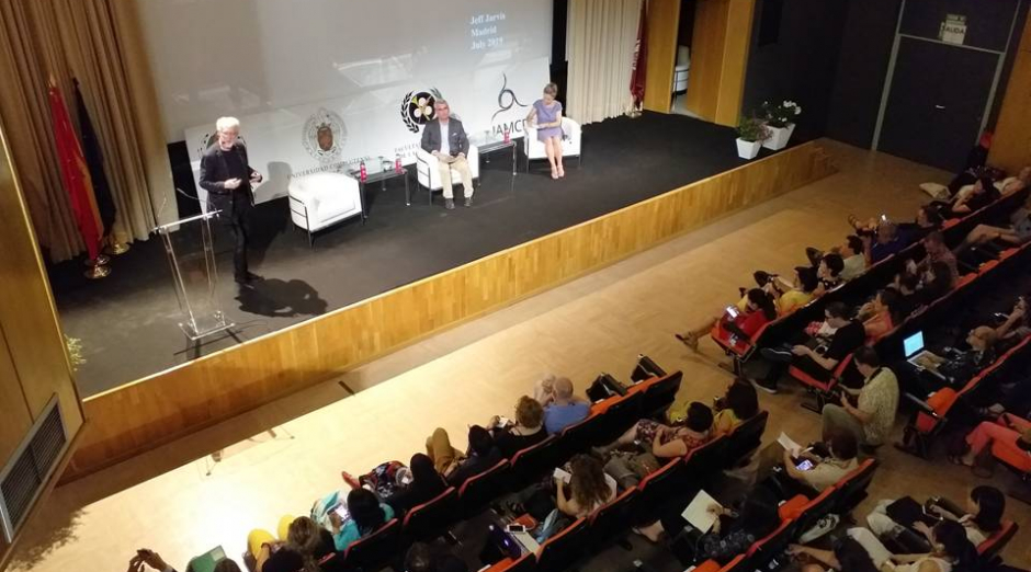 Photo of Olyusei – Simultaneous Interpreting, AI and Silent Conference services 9