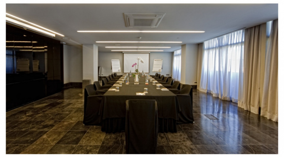 Photo of Hotel Puerta América Madrid 13