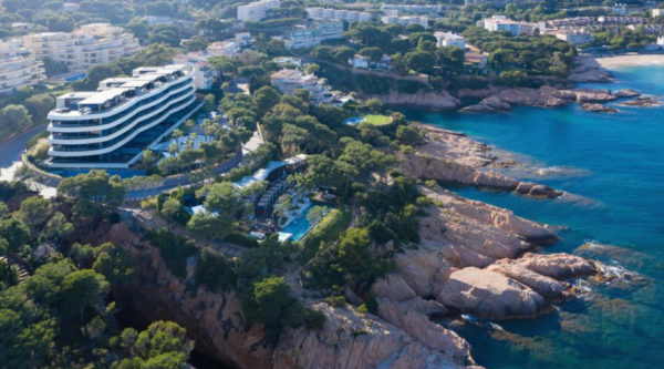 Foto de Alàbriga Hotel & Home Suites 5*GL 1