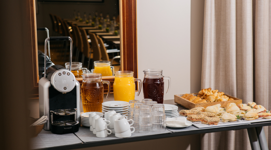 Photo of Hotel Duquessa de Cardona 12