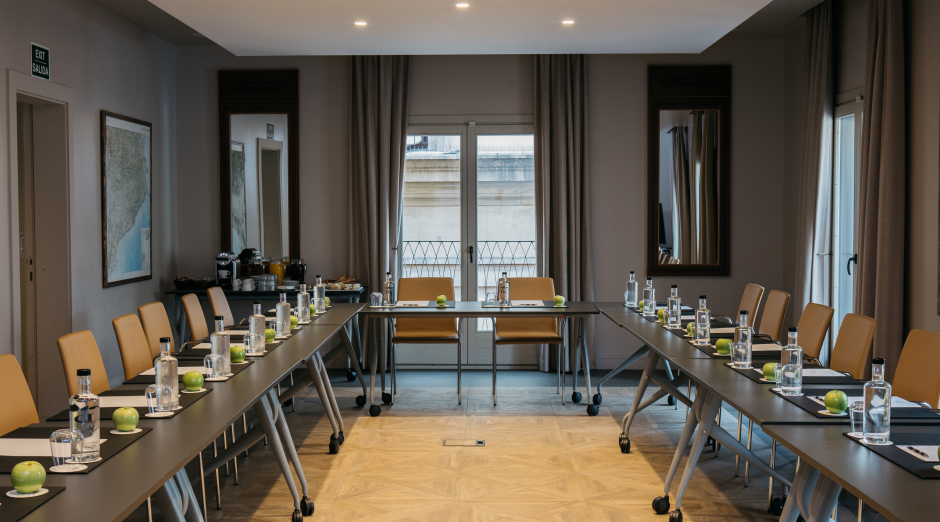 Photo of Hotel Duquessa de Cardona 11