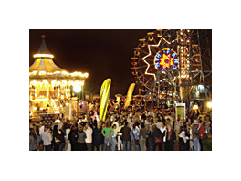 The ‘Sercotelamigos’ Barcelona brings together 1,500 people in the Tibidabo amusement p