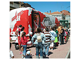 Aquarius version 3 sponsors the queues in Spanish cities