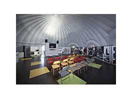 A 350m2 inflatable tent for Edesa